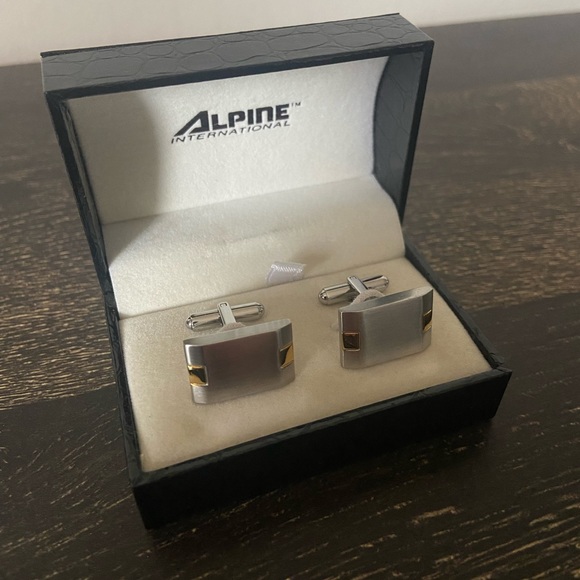 Cufflinks - Picture 2 of 2